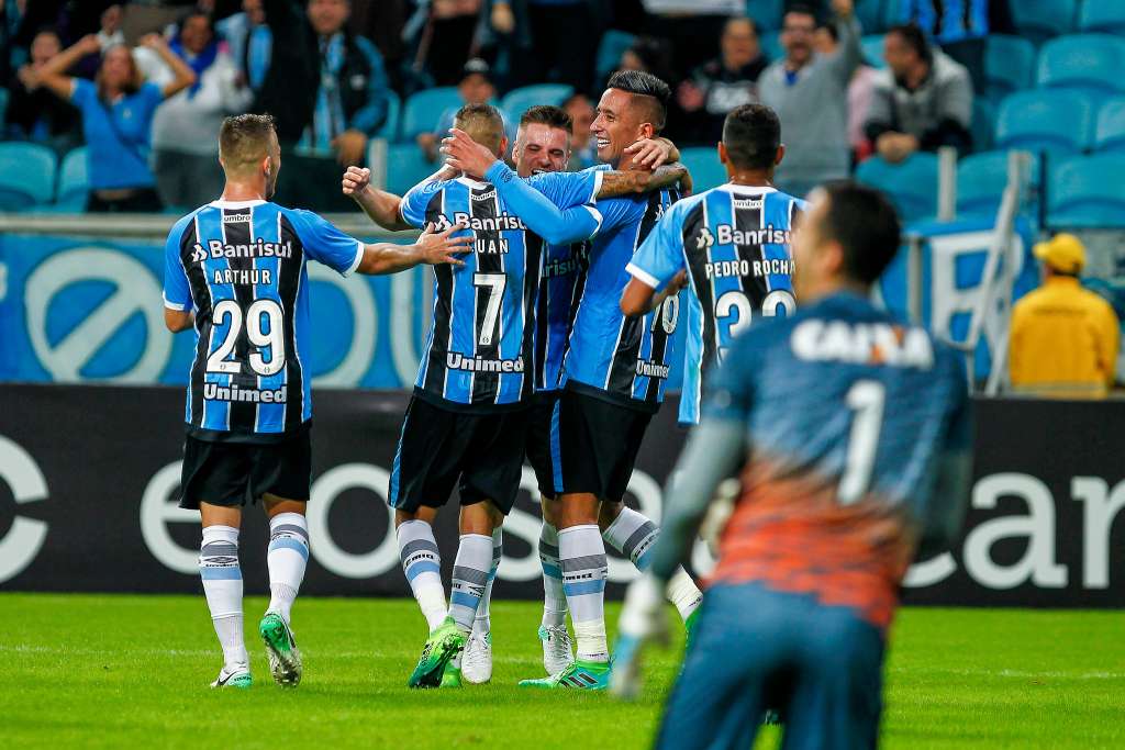 Serão poupados nesta quarta-feira os zagueiros Pedro Geromel e Kannemann, o lateral-direito Edilson, o volante Arthur e o atacante Luan