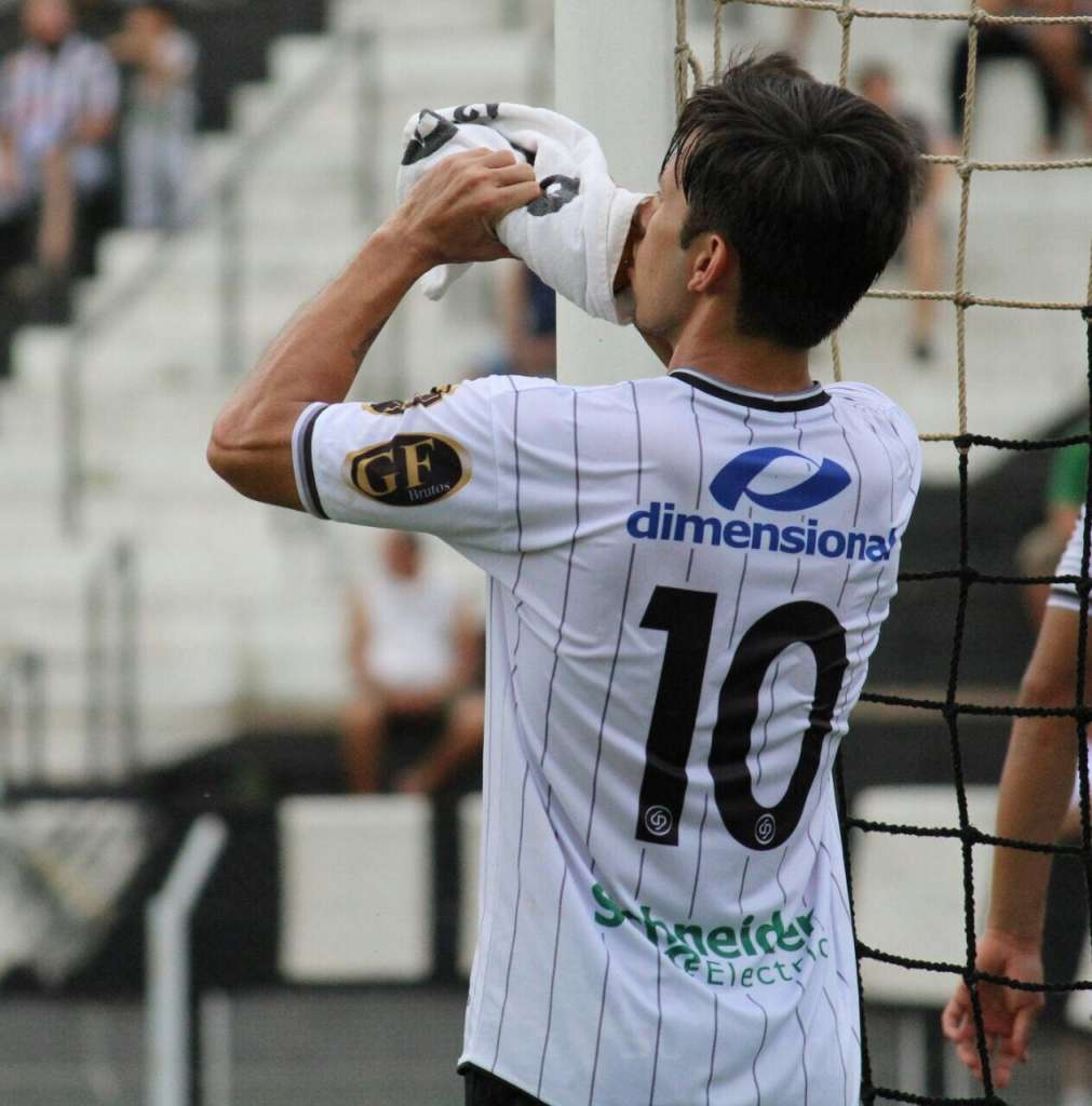 Moisés promete entrega por vaga na final: 