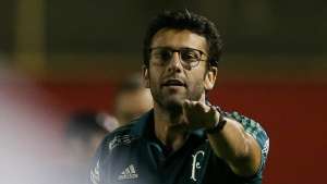 Após derrota, Valentim reconhece que Palmeiras está fora da disputa pelo título