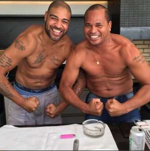 Aloísio Chulapa anuncia aposentadoria e comemora em dança com Imperador