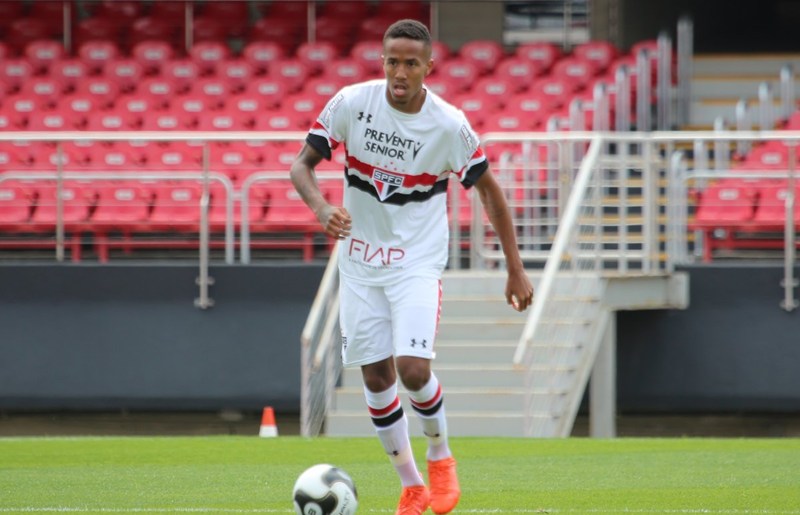 Militão inicia transição para o gramado em reapresentação do São Paulo