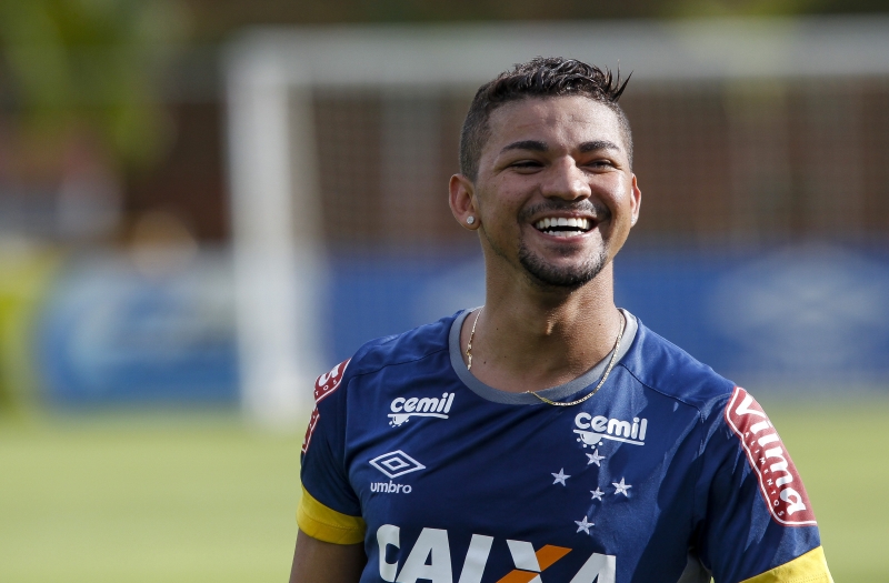 Dois anos após sofrer lesão, Judivan volta a ser relacionado no Cruzeiro