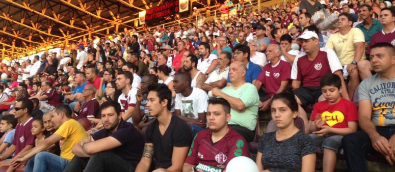 Sustentável mais uma vez encheu as arquibancadas da Fonte Luminosa pela Copa Paulista
