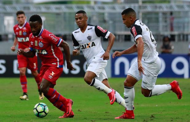 Mendoza sempre levou perigo no ataque do Bahia. Mas, desta vez, perdeu chances importantes. Foto: Marcelo Malaquias