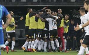 Corinthians espera ter Cássio ao menos no banco em possível jogo do título