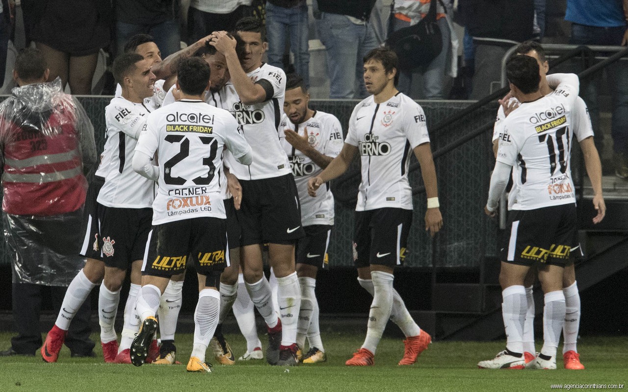 Antes contestado, trio encaminha título do Corinthians no Brasileirão