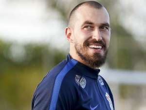 Operado, jogador do Corinthians passa bem e comemora sucesso de cirurgia