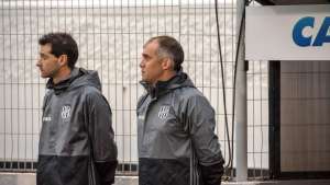 Eduardo Baptista deve repetir time titular para 'decisão' na Ponte Preta