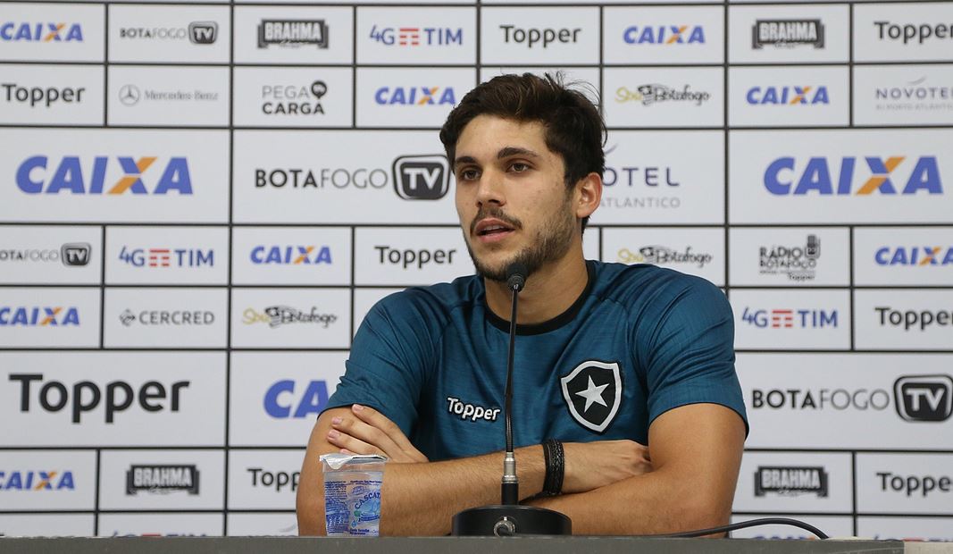 Igor Rabello minimiza oscilação do Botafogo e avisa: ‘Somos o 2º do returno’