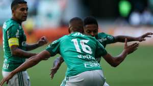 Por mais premiação, Valentim cobra Palmeiras em segundo no Brasileiro