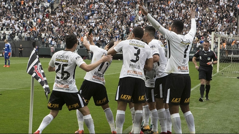 Corinthians domina cenário nacional após conquista do primeiro título em 1990