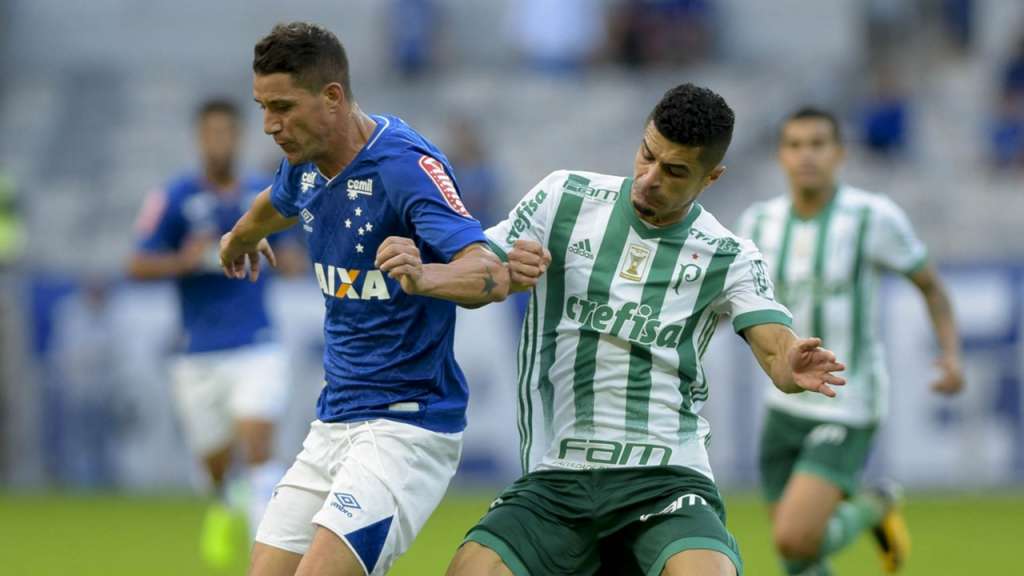 Egídio, lateral esquerdo do Palmeiras, entra na mira do Cruzeiro