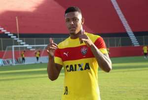 Palmeiras deve desembolsar R$ 15 mi para contratar atacante do Vitória