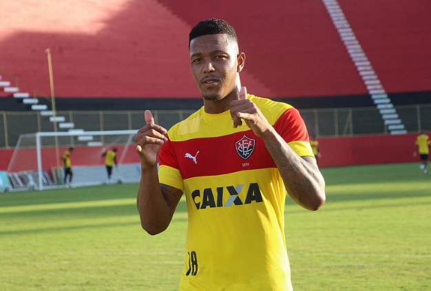 Palmeiras deve desembolsar R$ 15 mi para contratar atacante do Vitória