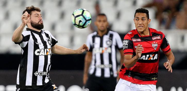 Botafogo voltou a jogar mal e perdeu para o lanterna Atlético-GO no Engenhão
