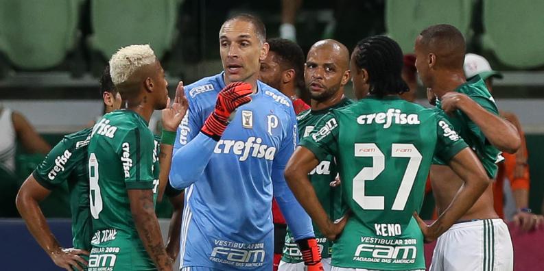 Fernando Prass ainda não sabe se vai ficar no Palmeiras