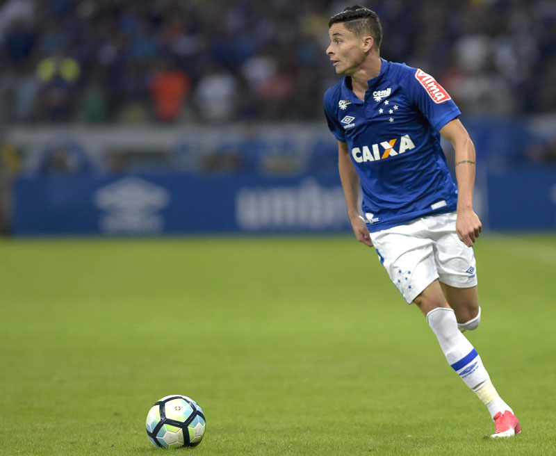 Palmeiras confirma a contratação do lateral-esquerdo Diogo Barbosa