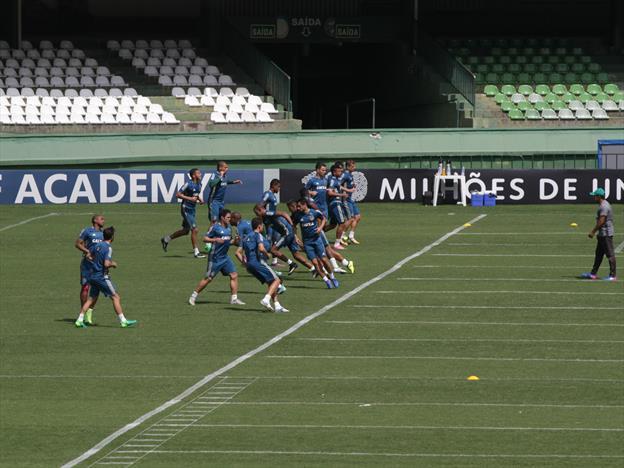 Com três desfalques, Coritiba se prepara para jogo que pode definir a permanência