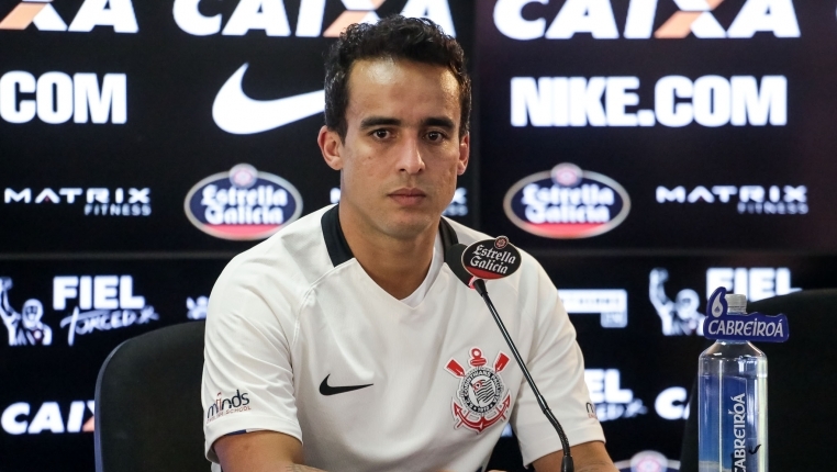 Jadson desabafa: 'Só quem acreditou no Corinthians foram nós mesmos e a torcida' 2 0002050279912 img