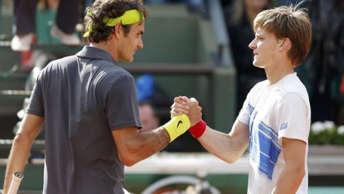 Tênis: Goffin surpreende, elimina Federer e decide título do ATP Finals