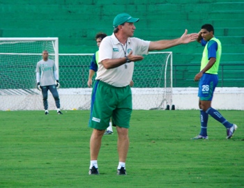Vilson Tadei, ex-Guarani, assume a Anapolina para 2018