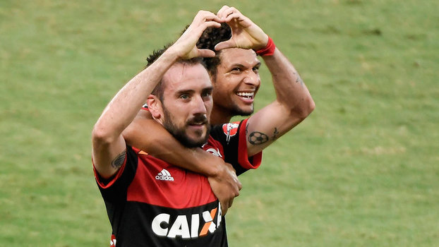 Mancuello abriu o placar para o Flamengo, em um chute no ângulo ainda no primeiro tempo