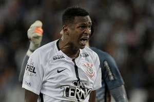 Corinthians pode perder Jô para o Napoli