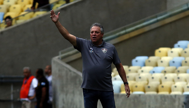 Desejo de Palmeiras e Inter, Abel Braga fala em ficar no Fluminense