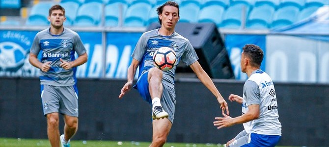 Libertadores: Renato fecha treino e faz mistério no Grêmio às vésperas da final