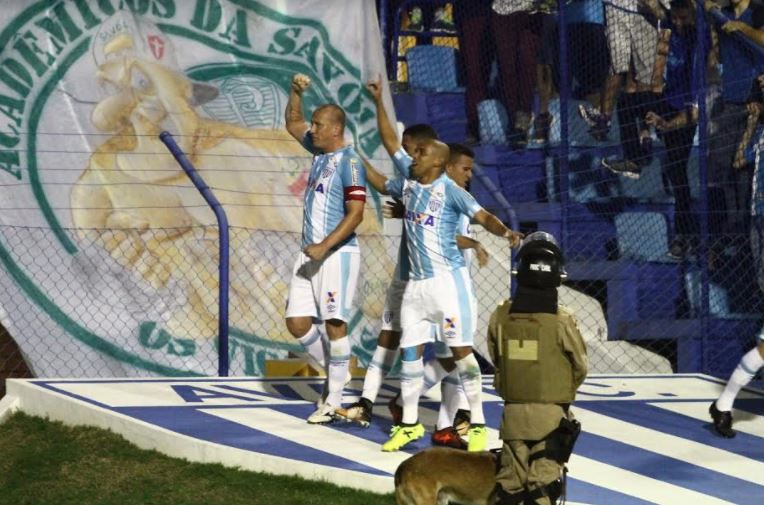 Avaí 2 x 1 Palmeiras - Leão bate Verdão e vê luz no final do túnel... 2 0002050280447 img