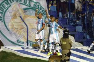 BRASILEIRÃO: Ponte deixa chance passar e Avaí ganha uma sobrevida