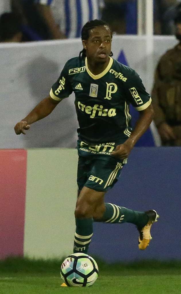 Keno lamentou a derrota para o Avaí nesta segunda