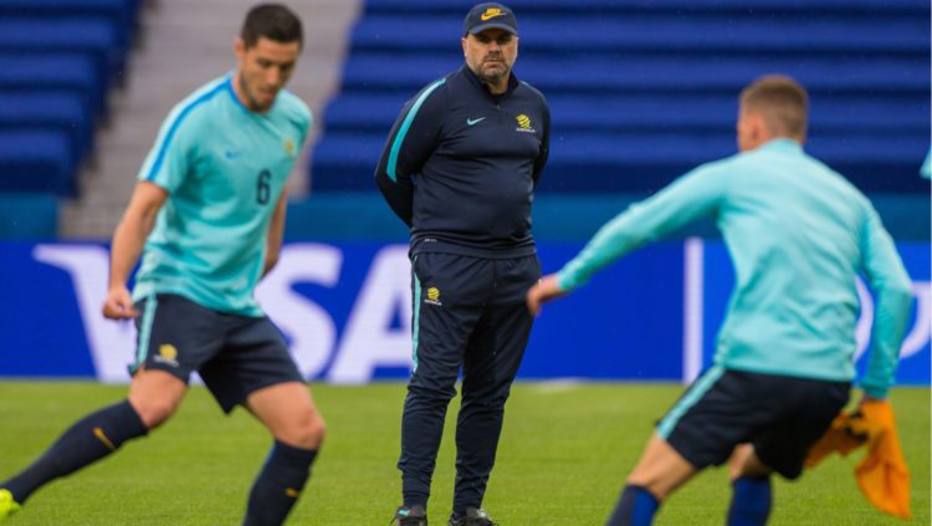 Técnico deixa Austrália uma semana após conseguir vaga na Copa