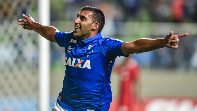 Flamengo tenta atravessar Boca Juniors para ficar com Ábila, ex-Cruzeiro