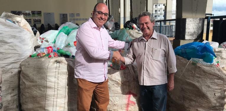 Ferraz e dirigente da Ferroviária comemoraram recorde de trocas em Araraquara para final na Copa Paulista