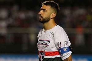 Lucas Pratto, atacante do São Paulo, recebe sondagem do River Plate
