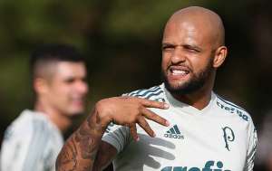 Felipe Melo pede para palmeirenses apoiarem Roger Machado e Lucas Lima