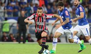 Com grave lesão e cirurgia no joelho, Morato vive drama próprio no São Paulo