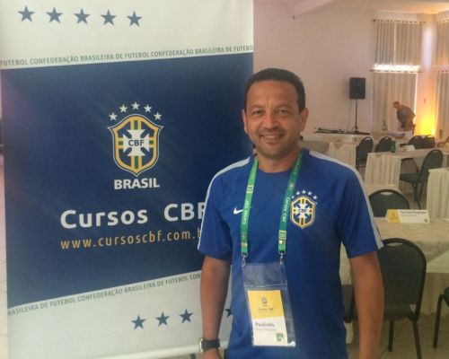 Técnico Paulinho Kobayashi obtém certificado Licença A da CBF