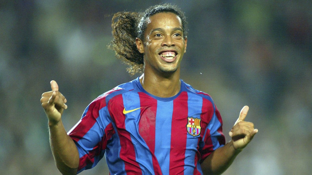 Ronaldinho é convidado para entrar para a política