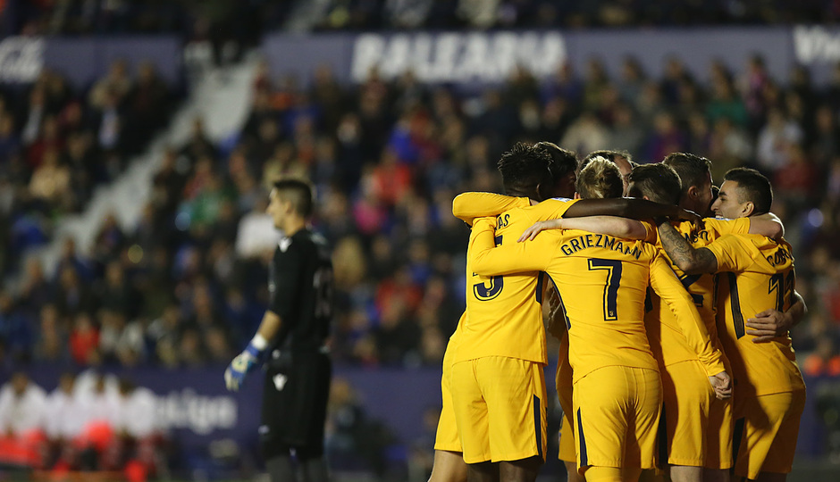 ESPANHOL: Griezmann e Gameiro brilham e Atlético de Madrid goleia o Levante