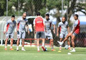 Jogadores seguem confiantes em buscar uma vaga na Libertadores com Atlético-PR