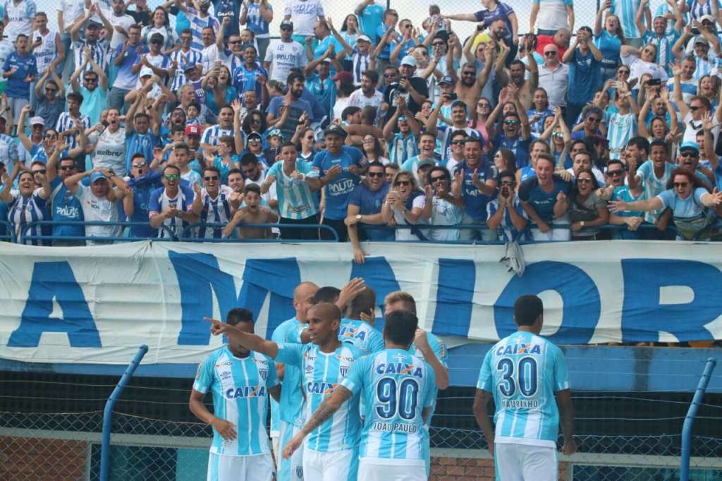 Avaí segue vivo na briga contra o rebaixamento