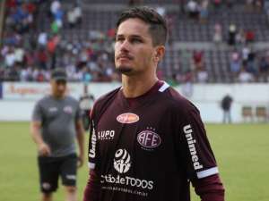 Copa Paulista: Após pegar pênaltis, goleiro da Ferroviária ganha apelido inusitado