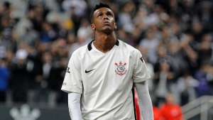 Brasileiro: Sequestro de irmã fez Jô ser liberado de partida no Corinthians em abril