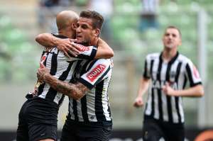 Sem Roger, Botafogo mira Bergson e Rafael Moura para 2018