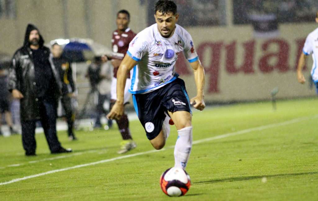 Ex-São Paulo e com acessos pelo São Bento, Lucas Mendes assina com o Taubaté (Foto: Jesus Vicente/ EC São Bento)