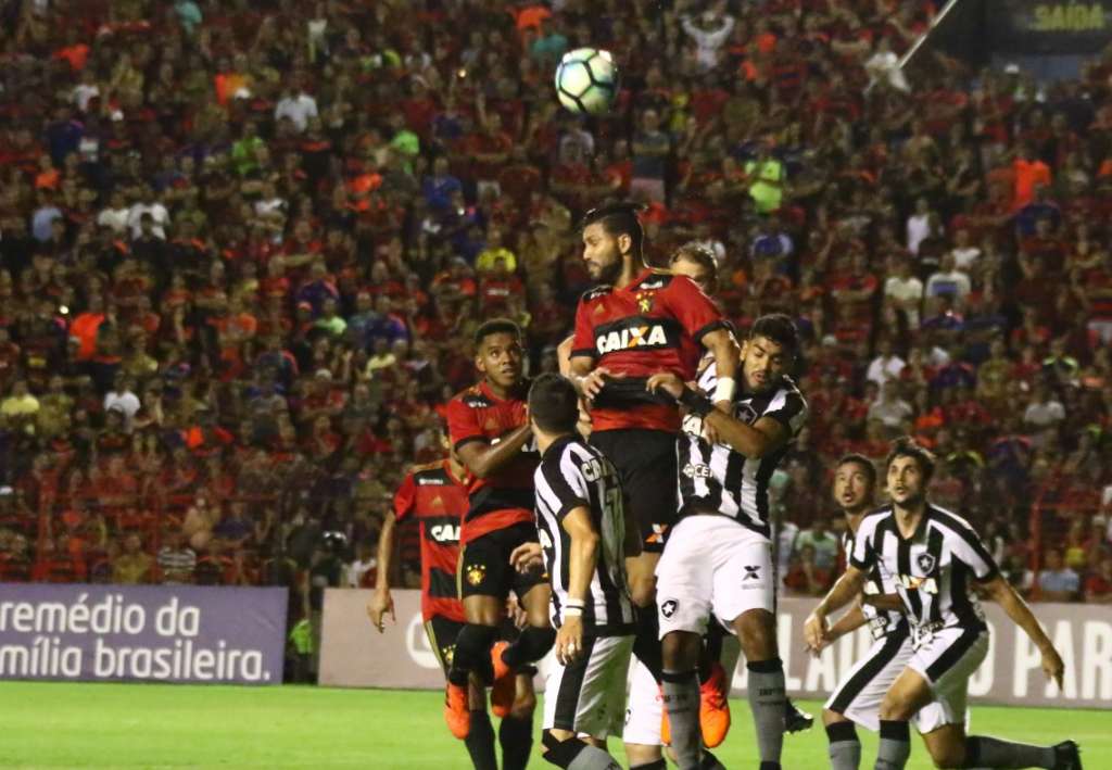 Torcida do Sport deve comparecer em grande número na Ilha do Retiro 