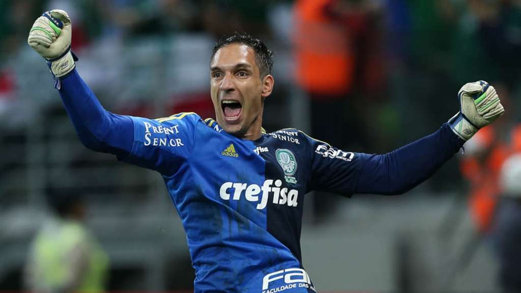 Fernando Prass enfim renovou com o Palmeiras