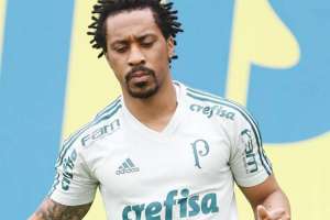 Palmeiras acerta empréstimo de Arouca ao Atlético-MG